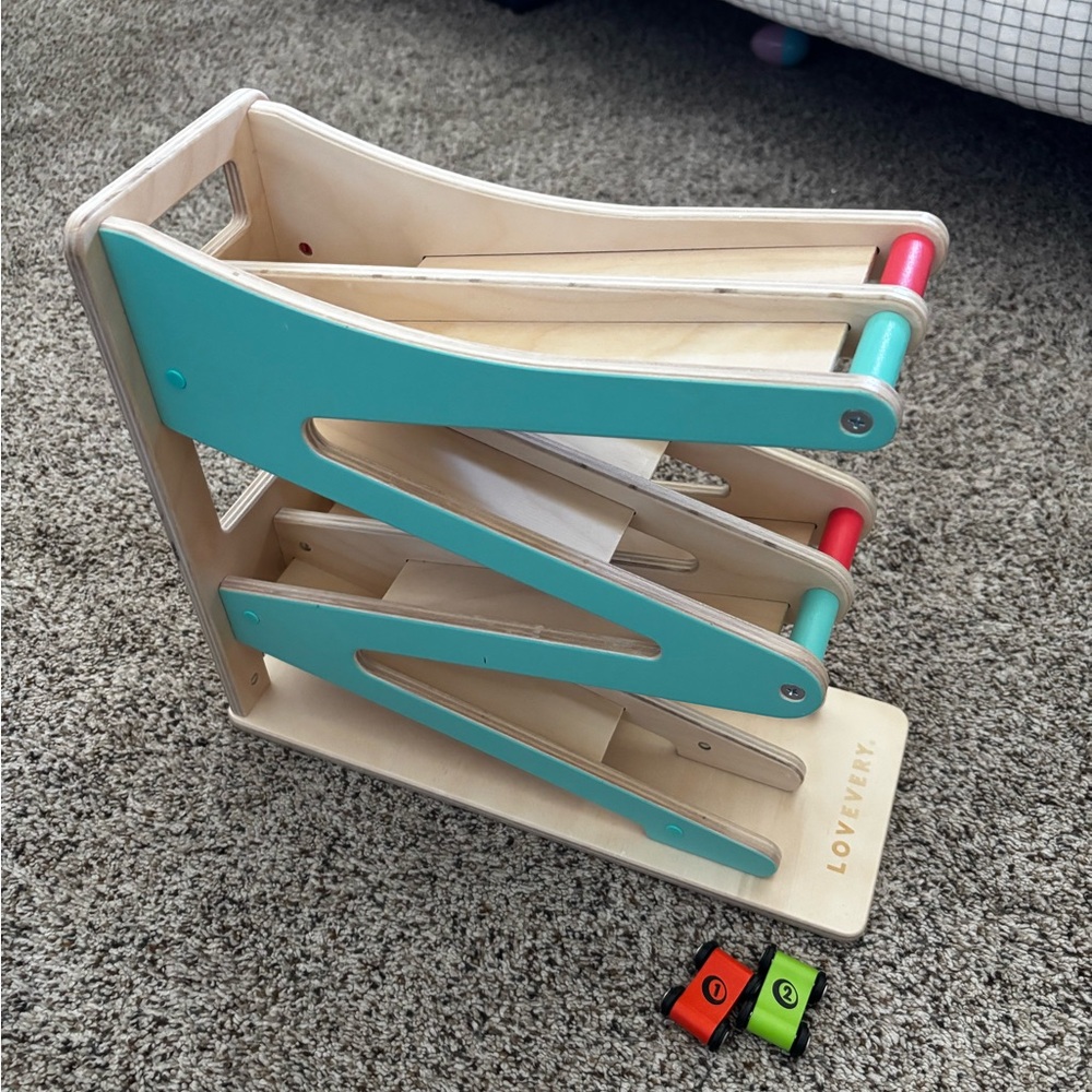 Lovevery Race and Chase Car Ramp